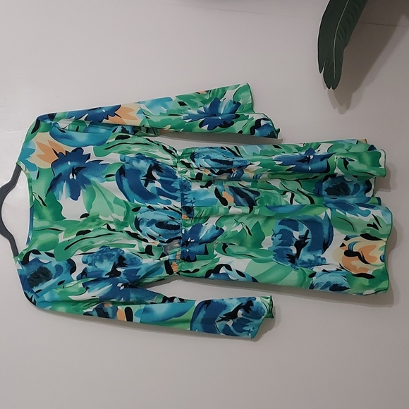 Floral Print Tie Front Dress - Picture 9 of 12